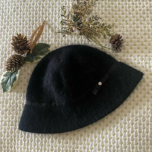 GAP | Accessories | Gap Womens Rabbit Fur Bucket Hat | Poshmark display picture 1